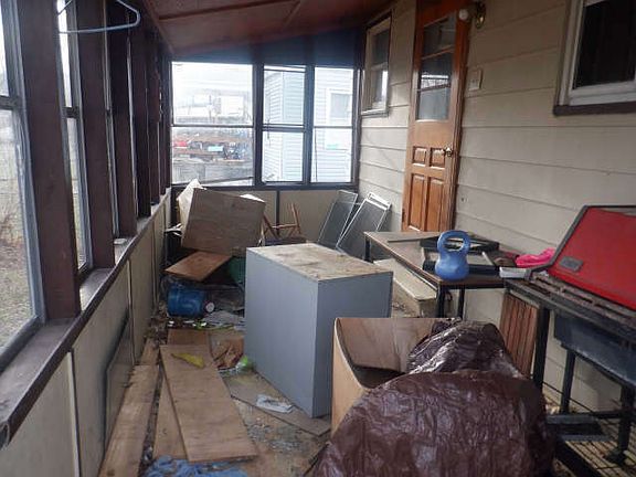 5th image of 515 Gaines St