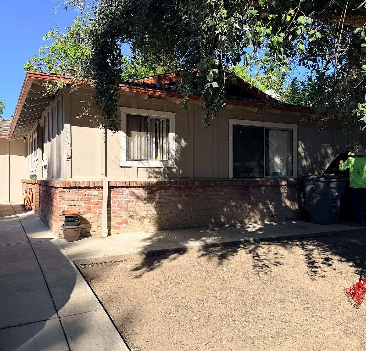 4 bed, 3.0 bath, $3,500 — Photo 1