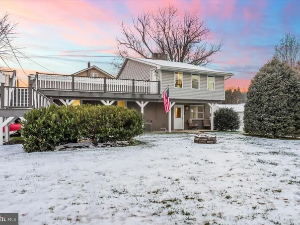 36 East Broadway, Etters, PA 17319