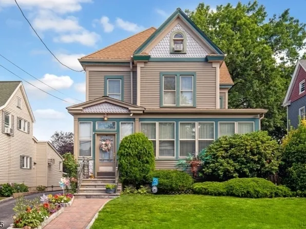 85 Rea Ave, Hawthorne Boro, NJ 07506