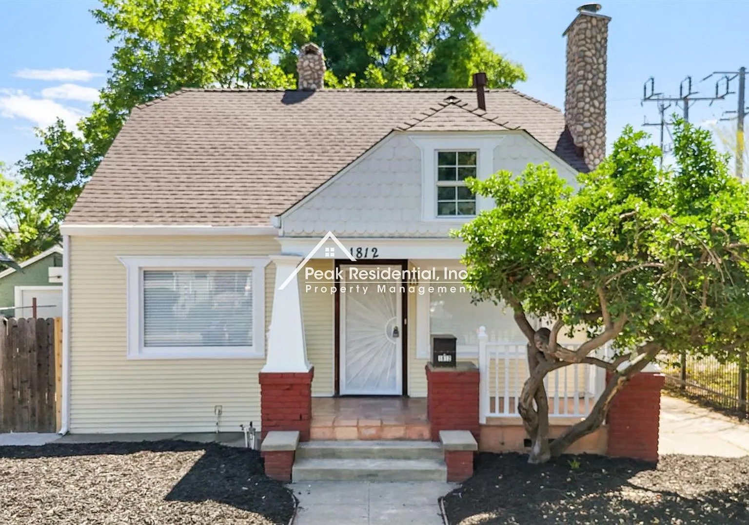 Charming 3bd/2ba Sacramento Duplex — Photo 2