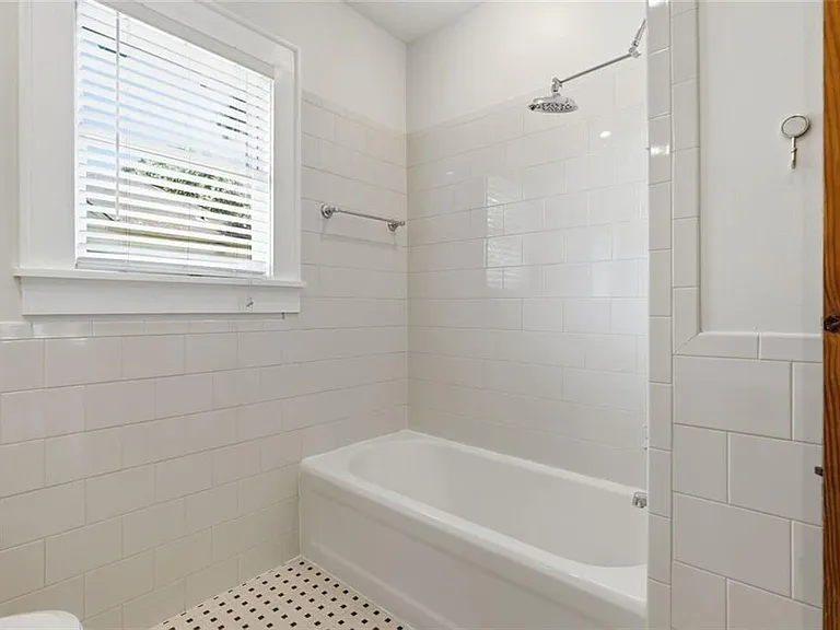 927 Park Ave SE — Photo 29