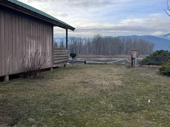 209 E Oak Ln, Plains, MT 59859