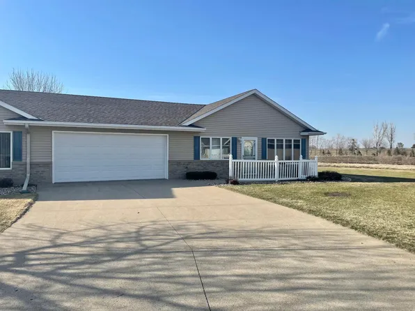 1759 Pinewood Dr #3, Worthington, MN 56187