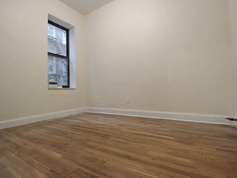 192 Claremont Ave #1D — Photo 6
