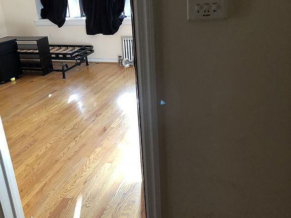 3rd image of 4335 40th St APT 1F