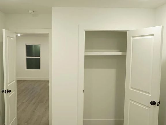 5th image of 783 Berry Rd
