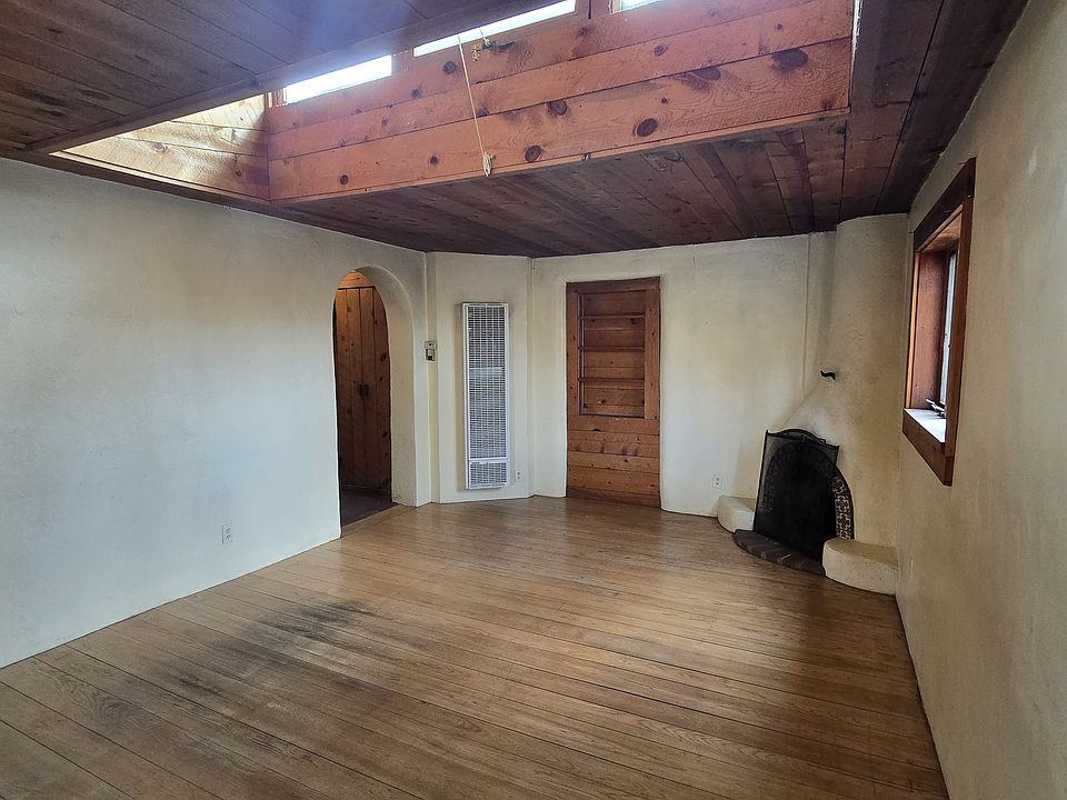 1st image of 617 Don Felix St APT B