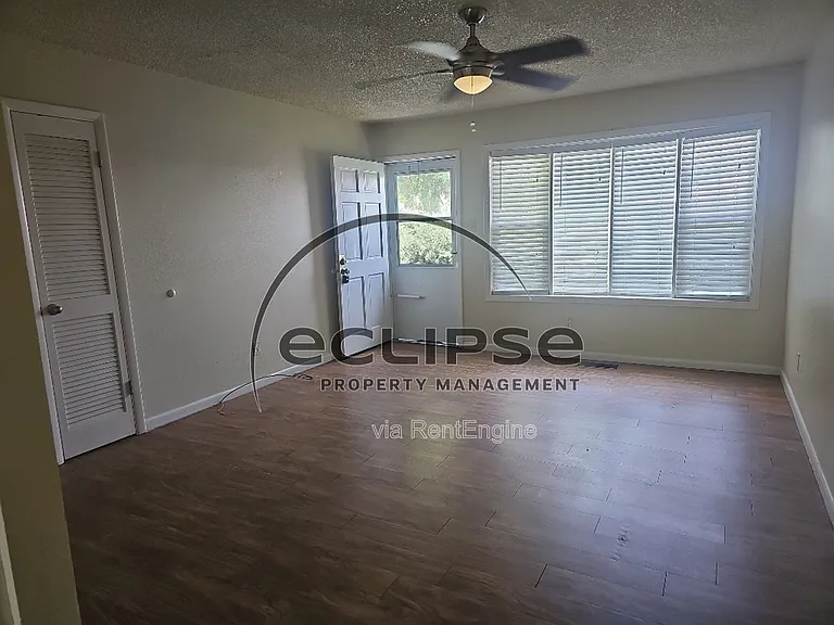 717 Lee Dr — Photo 21