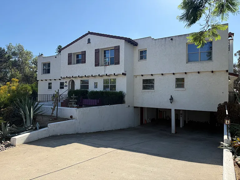 1818 Granada Ave #4 — Photo 1