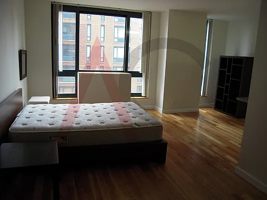 Rented by Site Realty Services | media 33