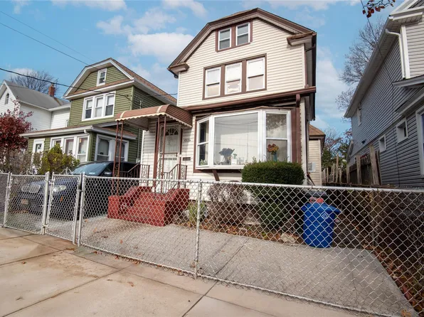 218-25 101 Avenue, Queens Village, NY 11429