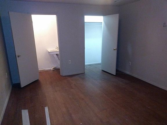 4th image of 1336 Skelly St