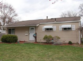 1817 Sheffield Dr, Akron, OH 44320