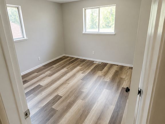 primary bedroom1