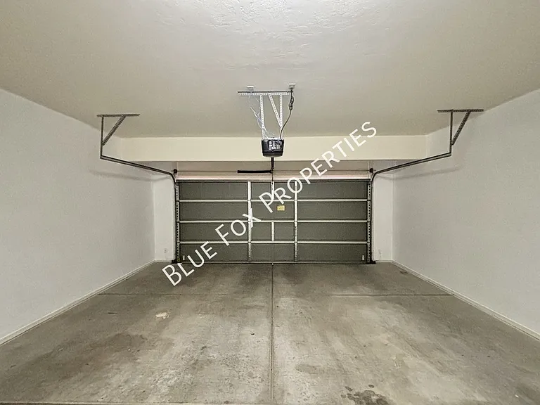 3534 W Goshen Dr — Photo 2