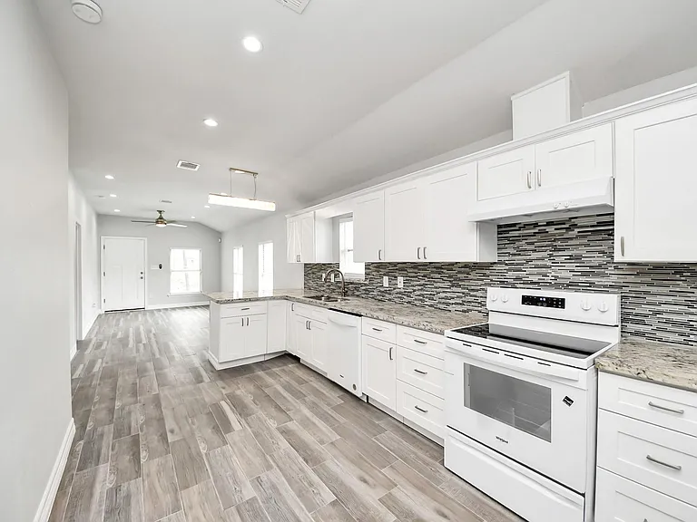 6613 Morrow St — Photo 16