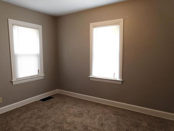 4th image of 2729 Tampa Ave