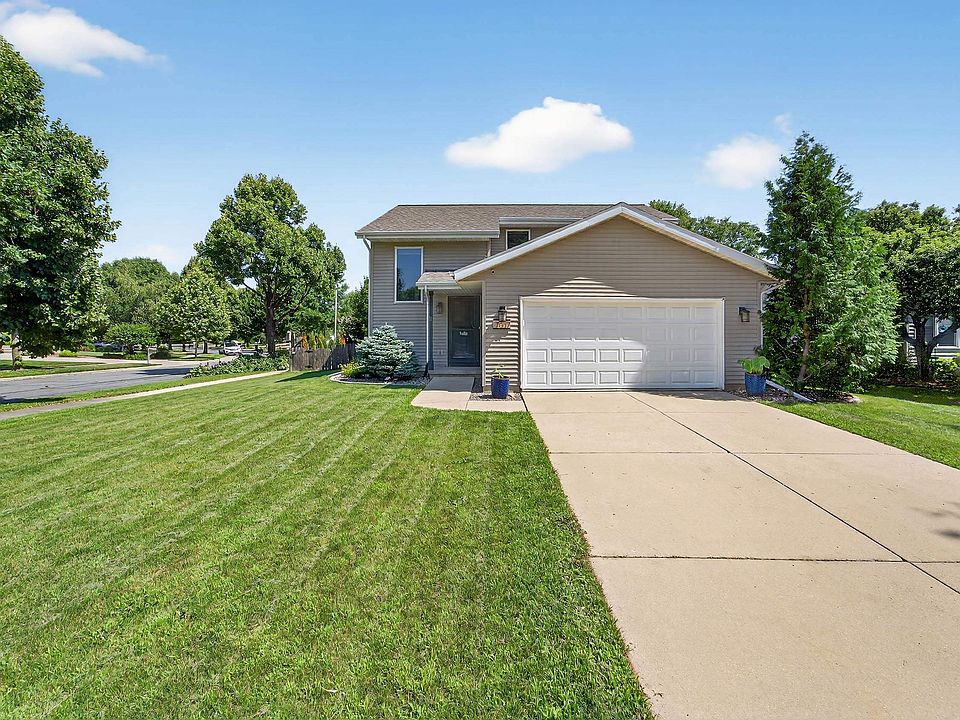 1st image of 7037 Parker Hill Dr
