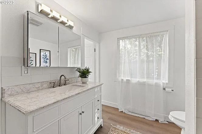 5514 N Syracuse St — Photo 21
