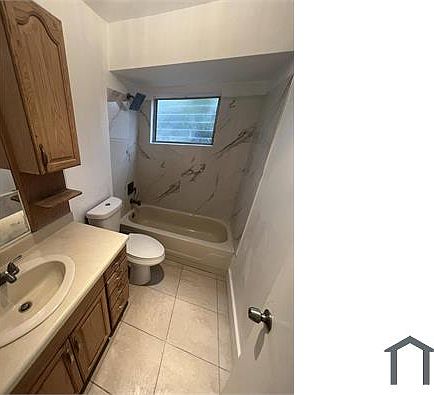 3rd image of 2050 NW 1st Ave #2050