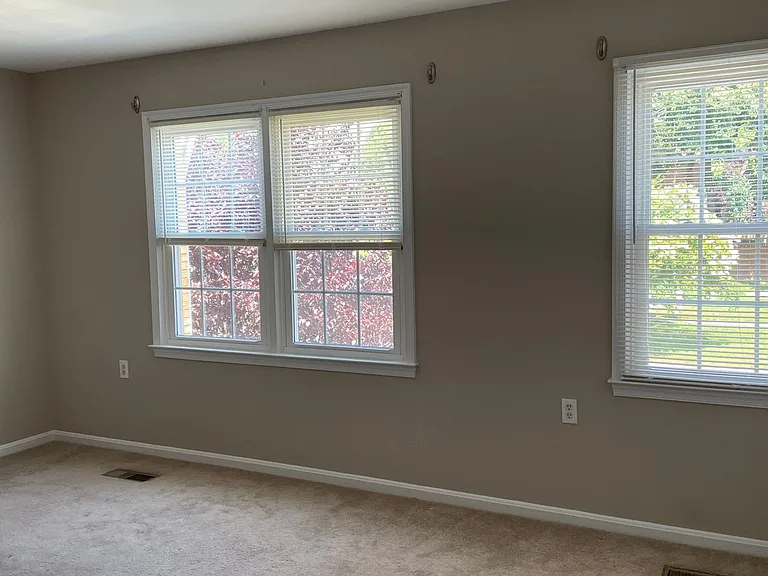 2893 Seminole Rd — Photo 9