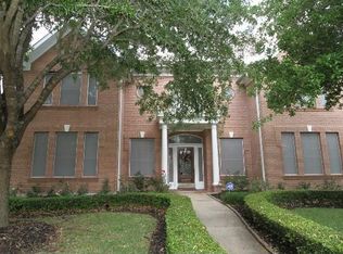 2915 Elsbury Ln, Pearland, TX 77584