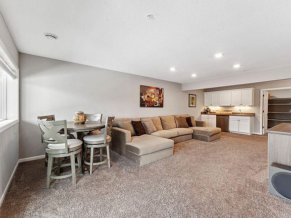 2nd image of 10866 Retreat Ln