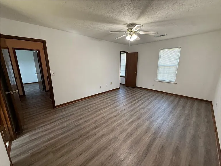 3815 Samia Ct — Photo 22