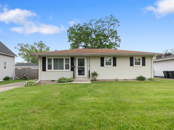 903 Lake St, Hobart, IN 46342