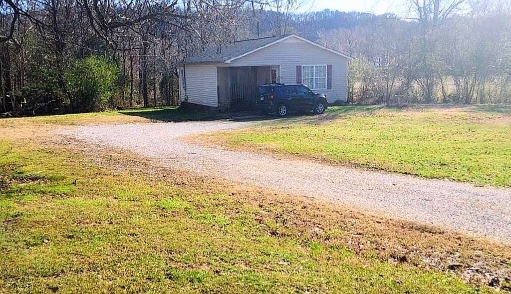 18388 State Highway 58 N - Property Image