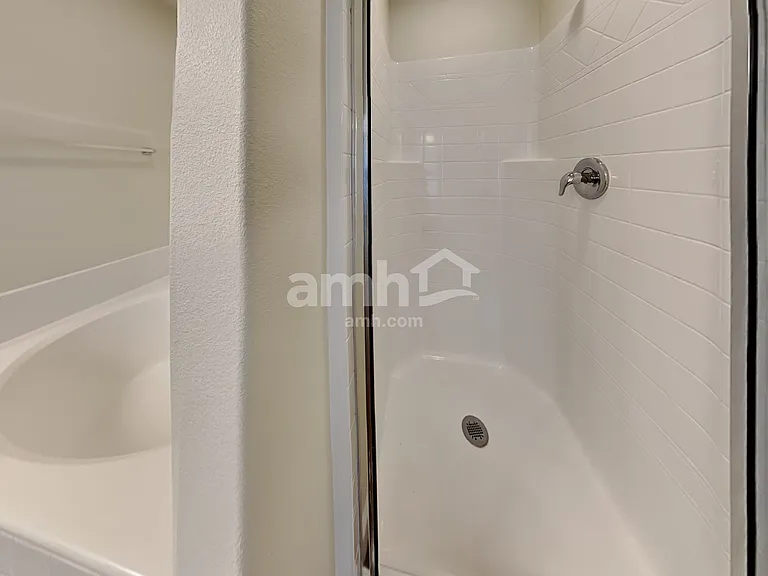18960 112th Avenue Ct E — Photo 14