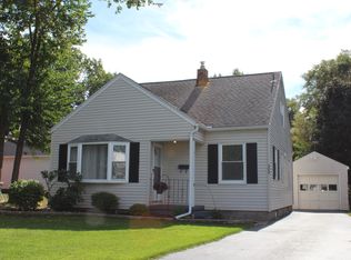 504 Sycamore St, East Rochester, NY 14445