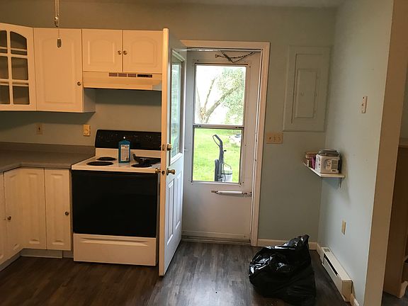 Side door off of kitchen 