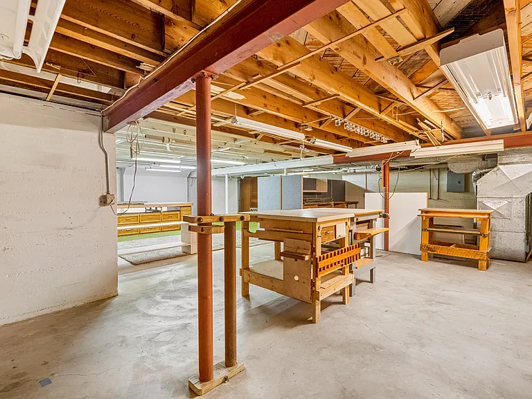 900 N Saint James Pl — Photo 22