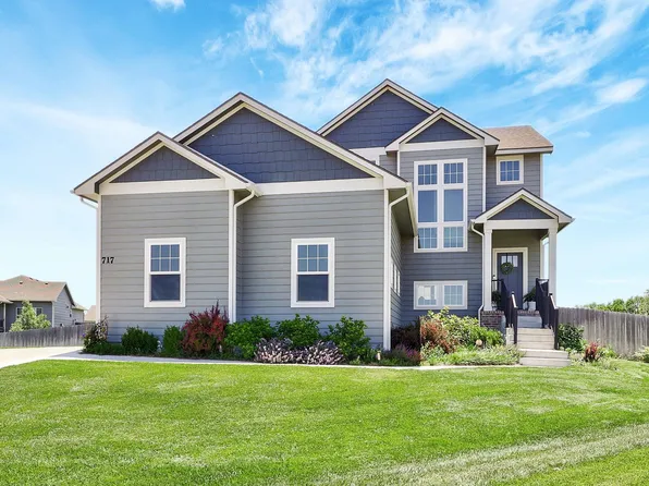 717 S Saint Andrews Cir, Wichita, KS 67230