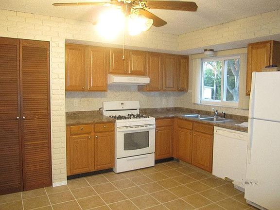 3rd image of 1995 Keeven Ln