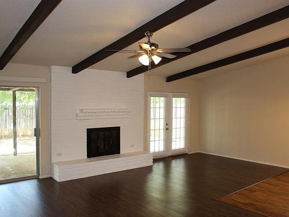 4th image of 3904 Wendover Dr