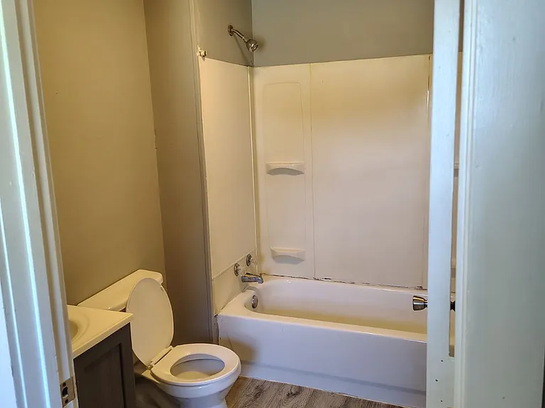 333 N Elm St #1 — Photo 4