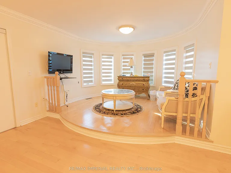 2 Farnham Dr — Photo 22