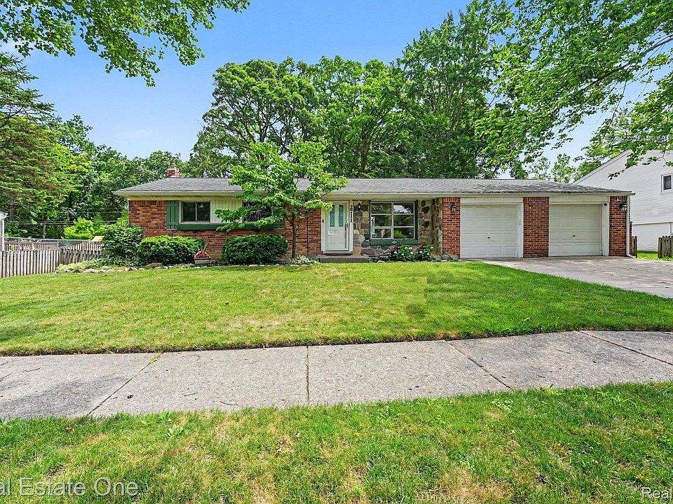 1st image of 2711 Red Arrow Dr
