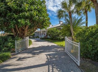 2190 Forrest Ln, Naples, FL 34102