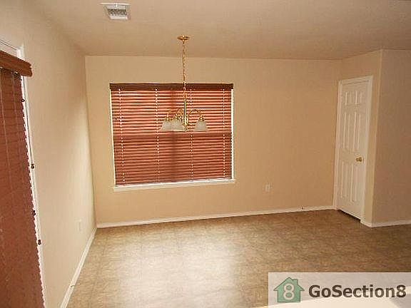 5th image of 2129 Parkside Dr