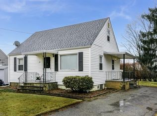 29 Gregory Dr, Kenvil, NJ 07847