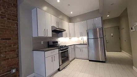 Rented by Matthew Gros-Werter, LREB 