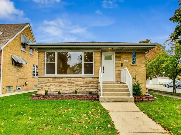 7757 W Rascher Ave, Chicago, IL 60656