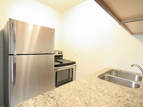 5th image of 783 Delta Ave APT 3