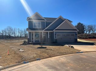 6 Clemwood Ct, Greer, SC 29651