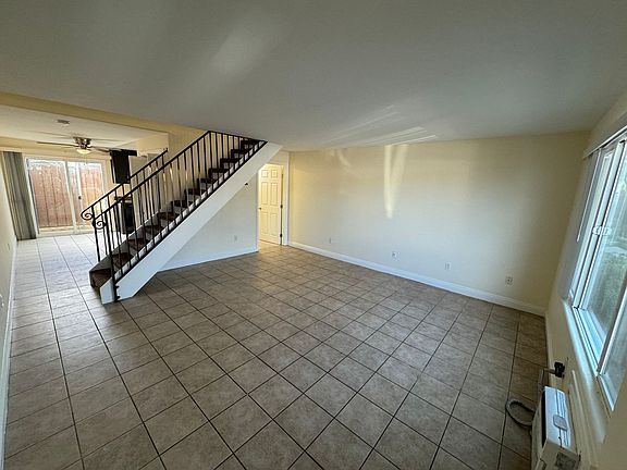 3rd image of 1321 Greenfield Dr Unit 15