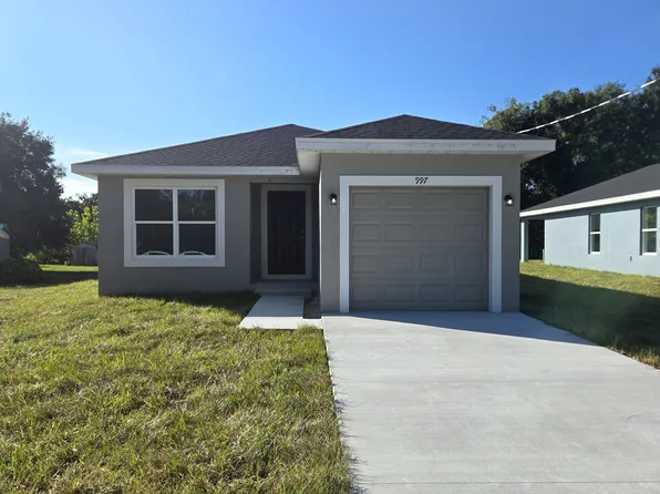 997 4th St, Lake Wales, FL 33859